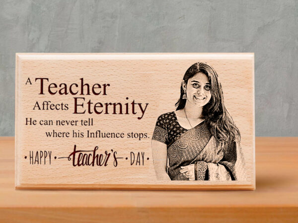 Customized wooden sign with engraved birthday message